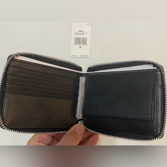 36U2LCOF3B - ADMRL/PLBLUE BILLFOLD W ZPCN PKT - Picture 5 of 10